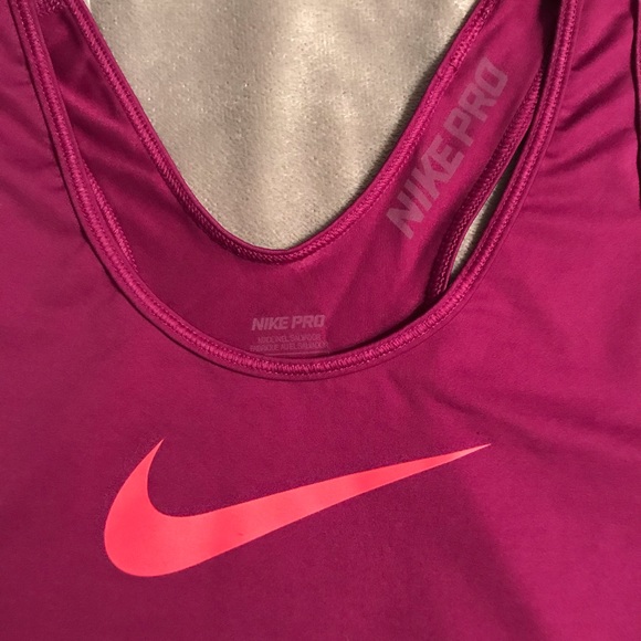 EUC Nike Pro Dri-Fit tank top S - Picture 2 of 8